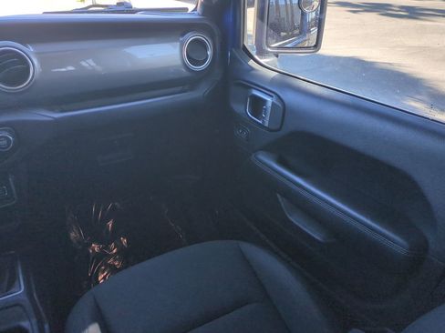 Used 2018 Jeep Wrangler Unlimited Sahara w/ LED Lighting Group image 16