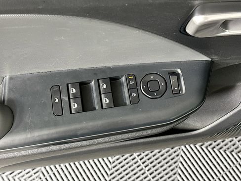 Used 2025 Kia K4 FWD image 15