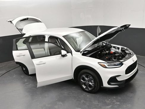 Used 2027 Honda HR-V LX image 25