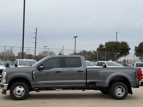 New 2026 Ford F350 XLT image 25