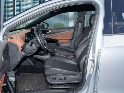 Used 2021 Volkswagen ID.4 Pro S image 16