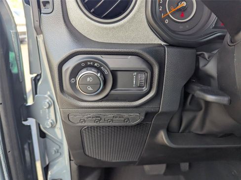 New 2025 Jeep Gladiator Sport AWD/4WD image 26