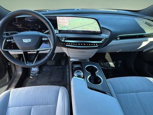 Used 2025 Cadillac Lyriq Sport image 16