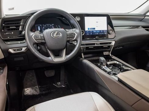 Used 2024 Lexus RX 350 FWD w/ Technology Package image 7