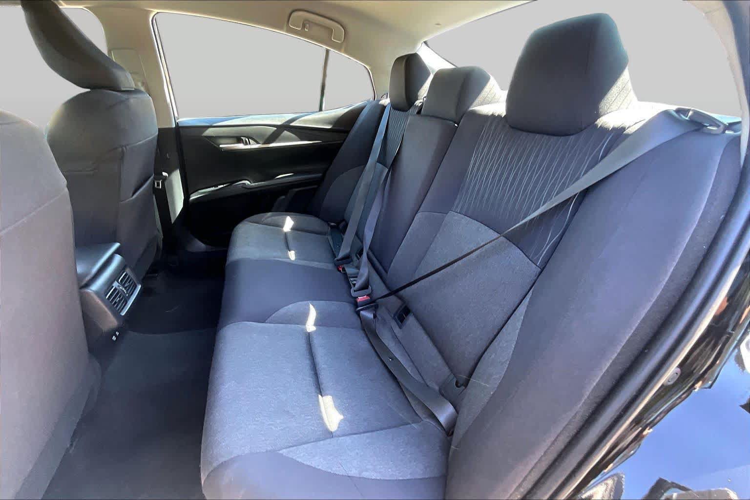 Used 2025 Toyota Camry LE FWD image 20
