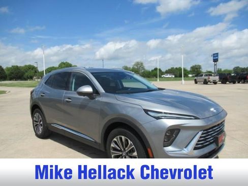 Used 2025 Buick Envision Preferred AWD/4WD image 1