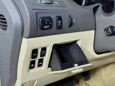 Used 2011 Lexus ES 350 FWD image 36