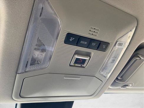 Used 2025 Toyota RAV4 XLE FWD image 21