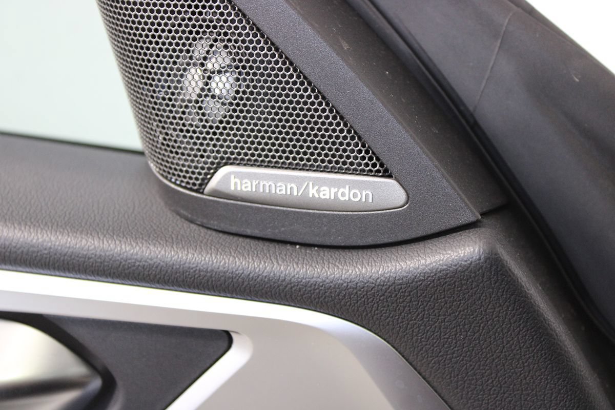 Used 2024 BMW i4 eDrive40 w/ M Sport Package RWD image 8