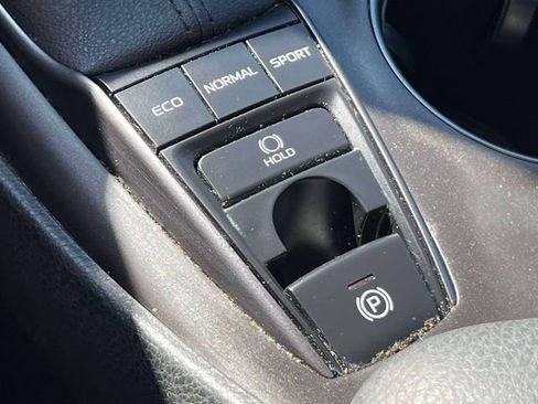 Certified 2023 Toyota Camry SE w/ Cold Weather Package image 29