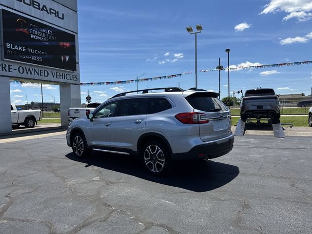Used 2026 Subaru Ascent Limited AWD/4WD image 3