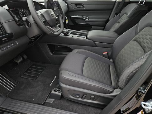 New 2026 Nissan Pathfinder SV image 19