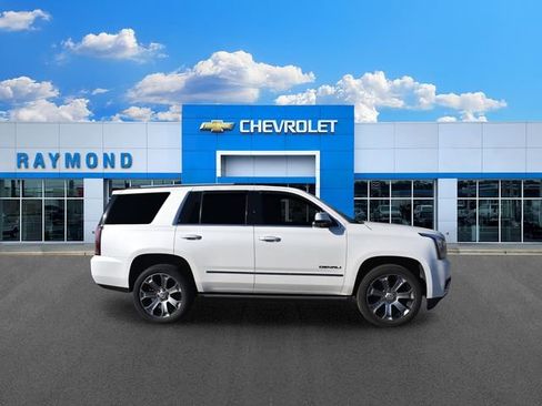 Used 2017 GMC Yukon Denali w/ Open Road Package AWD/4WD image 2
