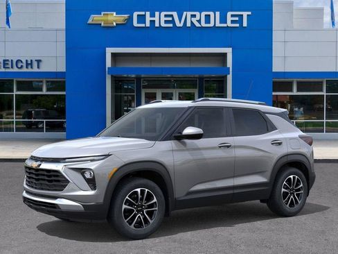 New 2026 Chevrolet TrailBlazer LT image 2
