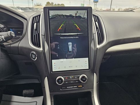 Used 2024 Ford Edge SEL image 15