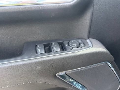 Used 2023 Chevrolet Silverado 1500 LT AWD/4WD image 13