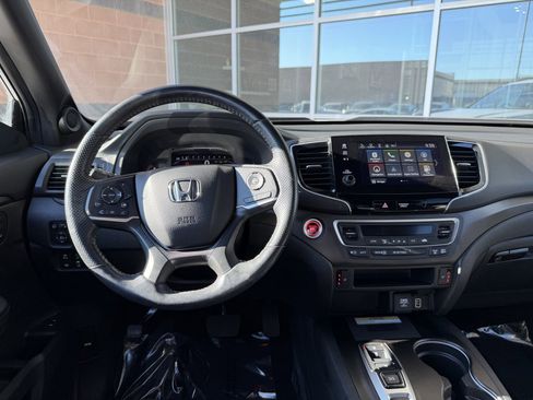 Used 2023 Honda Passport TrailSport image 16