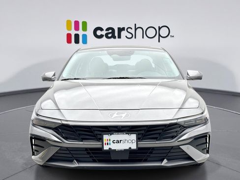 Used 2024 Hyundai Elantra Limited FWD image 8