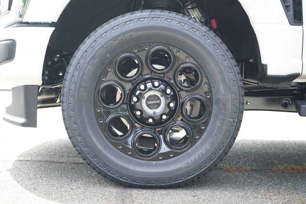 New 2026 Ford F350 Lariat w/ Black Appearance Package AWD/4WD image 32