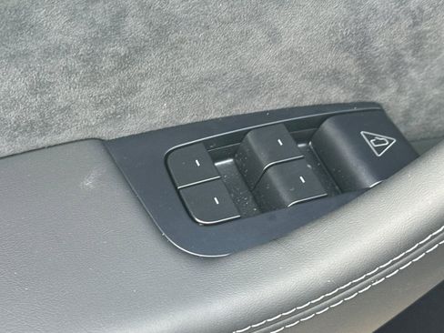 Used 2026 Tesla Model Y 2WD image 13