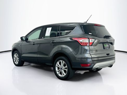 Used 2017 Ford Escape SE AWD/4WD image 5
