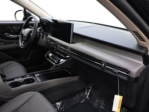 New 2026 Lincoln Corsair Premiere image 15