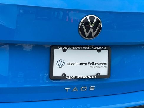 Certified 2023 Volkswagen Taos SE FWD image 26