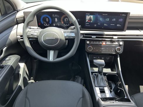 New 2026 Hyundai Tucson SEL FWD image 17