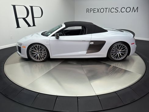 Used 2018 Audi R8 V10 plus AWD/4WD image 14
