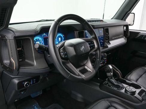 Certified 2025 Ford Bronco Badlands image 12