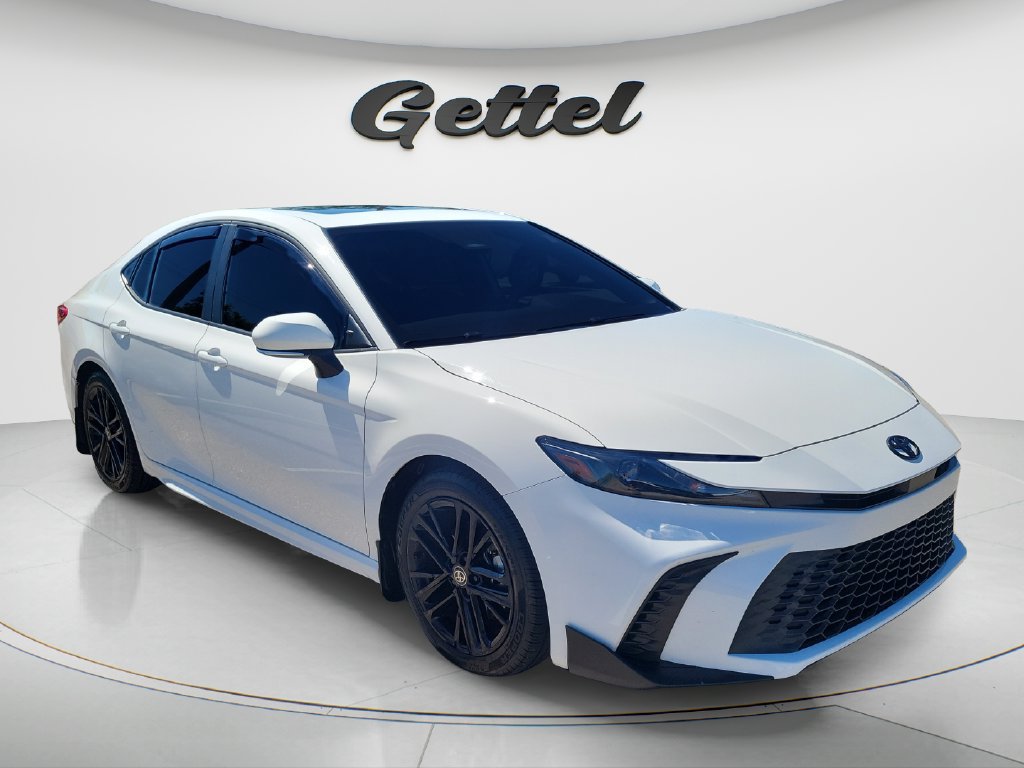 Used 2025 Toyota Camry SE w/ Multimedia Upgrade Package FWD image 3