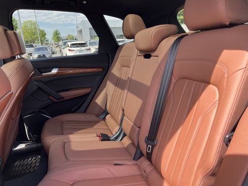 Used 2023 Audi Q5 2.0T Premium w/ Convenience Package image 34