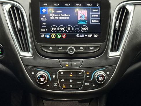 Used 2023 Chevrolet Malibu LT w/ Driver Confidence Package FWD image 12