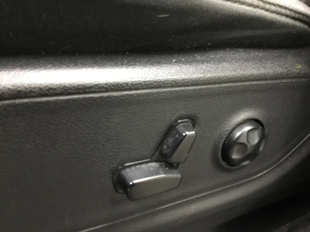 Used 2020 RAM 1500 Big Horn AWD/4WD image 9