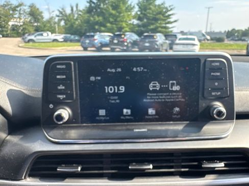 Used 2020 Kia Telluride LX FWD image 3