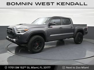 Used 2017 Toyota Tacoma TRD Sport w/ Tow Package RWD video 1