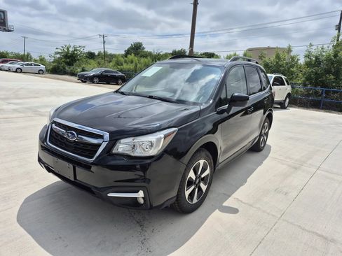 Used 2017 Subaru Forester 2.5i Limited AWD/4WD image 1