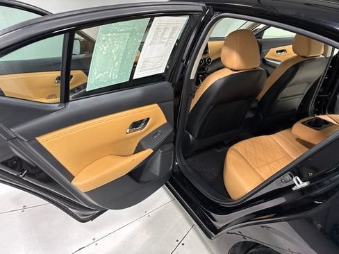 Used 2020 Nissan Sentra SV w/ SV Premium Package FWD image 24