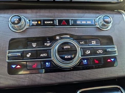 Used 2023 Lincoln Aviator Reserve w/ Equipment Group 201A image 39