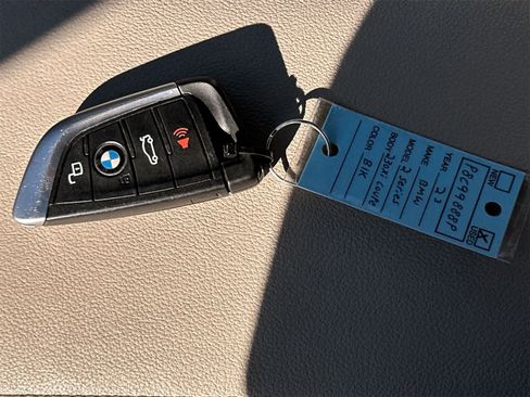 Used 2023 BMW 230i xDrive Coupe image 21