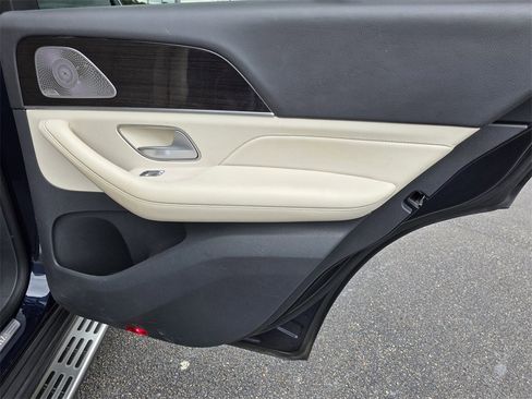 Used 2020 Mercedes-Benz GLE 350 image 41