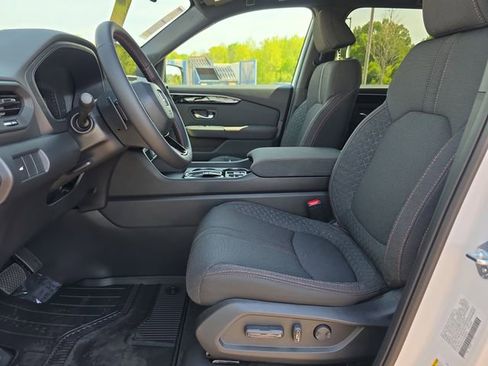 New 2026 Honda Pilot Sport image 5