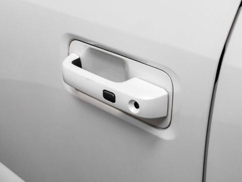 Used 2016 Ford F150 Lariat w/ Equipment Group 501A Mid image 46