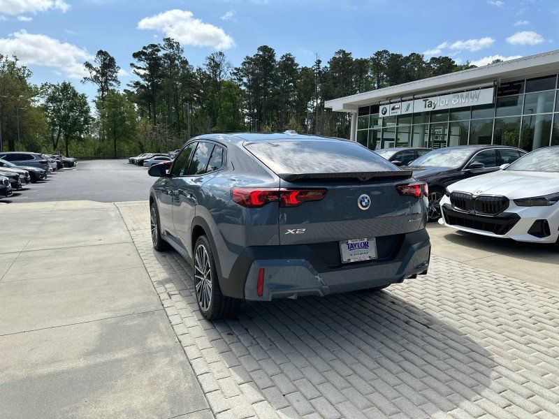 New 2026 BMW X2 xDrive28i w/ Convenience Package AWD/4WD image 4