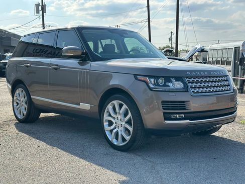 Used 2016 Land Rover Range Rover HSE image 9