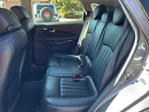 Used 2016 INFINITI QX50 AWD w/ Deluxe Touring Package image 11