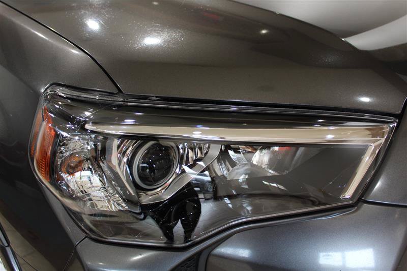 Used 2014 Toyota 4Runner SR5 Premium AWD/4WD image 10