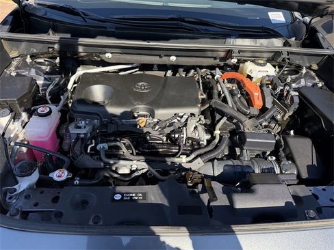 Used 2021 Toyota RAV4 XLE image 25