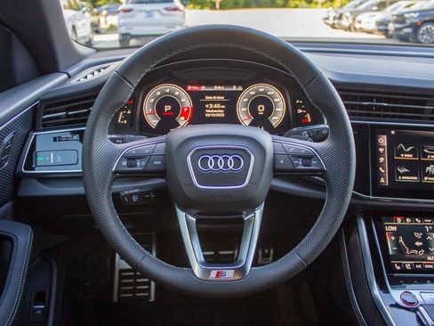Used 2024 Audi SQ8 Prestige image 13