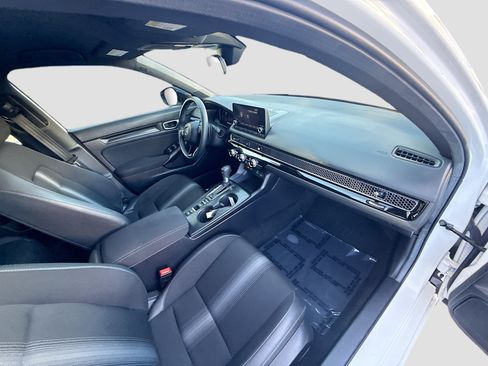 Certified 2024 Honda Civic Sport image 31